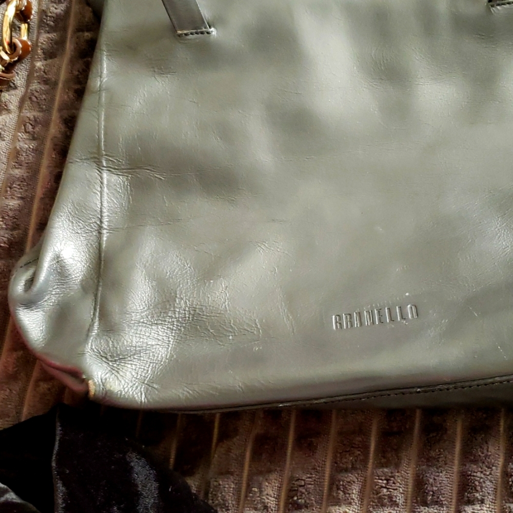 Hand bag